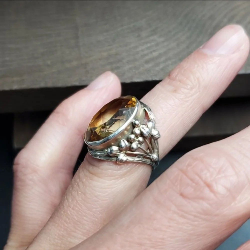 Size 6 Sterling Silver Handmade Large Oval Citrine Gem Ring